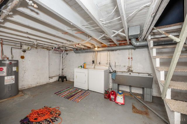 5653 Prosser Avenue, Elmwood Place, OH 45216