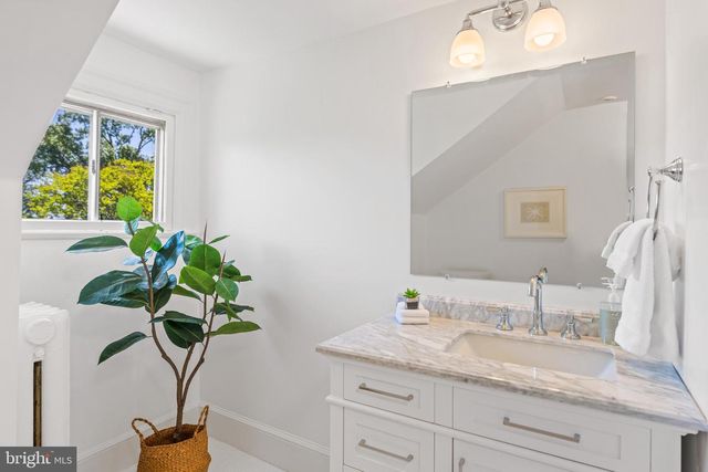 3612 MACOMB ST NW, Washington, DC 20016