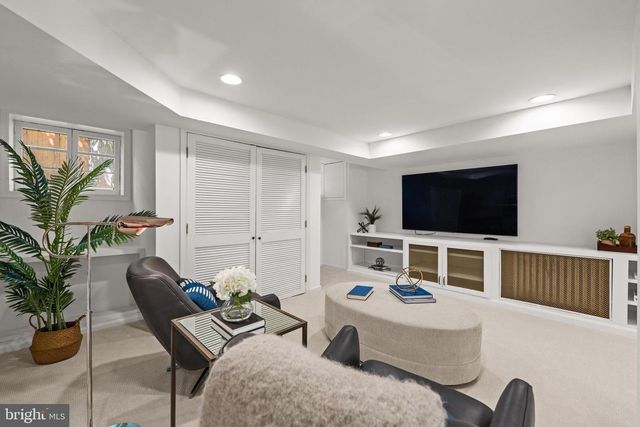 3612 MACOMB ST NW, Washington, DC 20016