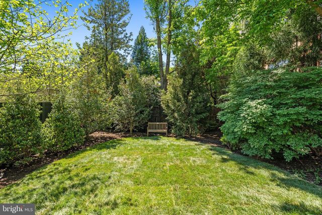 3612 MACOMB ST NW, Washington, DC 20016