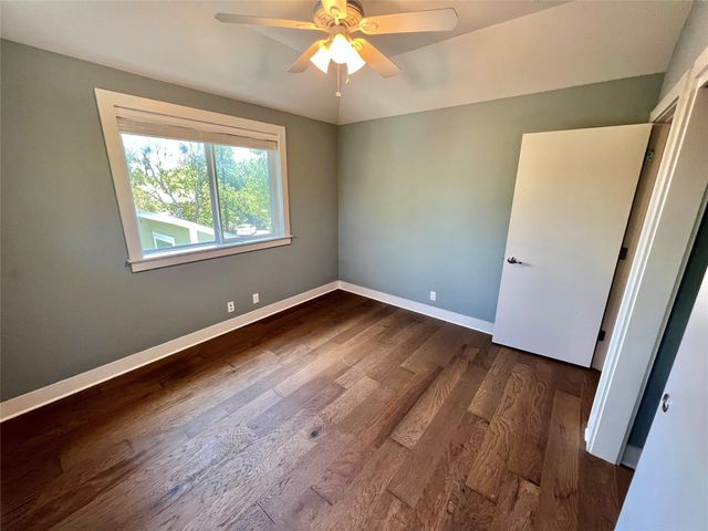 5402 Avenue F A, Austin, TX 78751