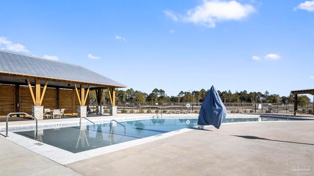 5811 Tripletail Dr, Milton, FL 32583