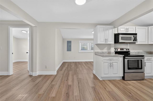 206 E FRIERSON AVENUE, Tampa, FL 33603