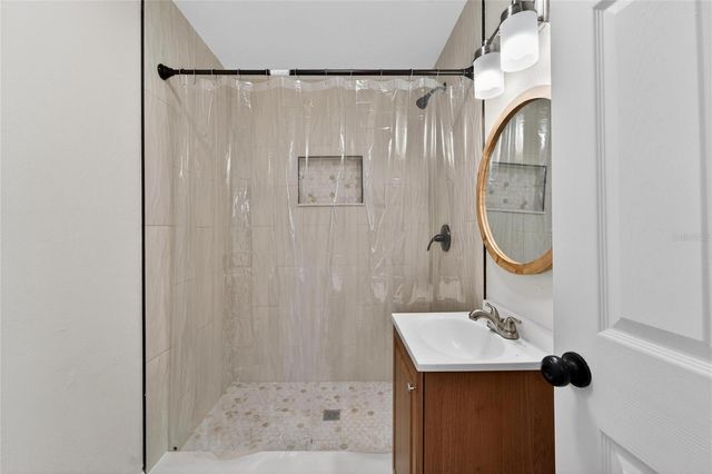 206 E FRIERSON AVENUE, Tampa, FL 33603