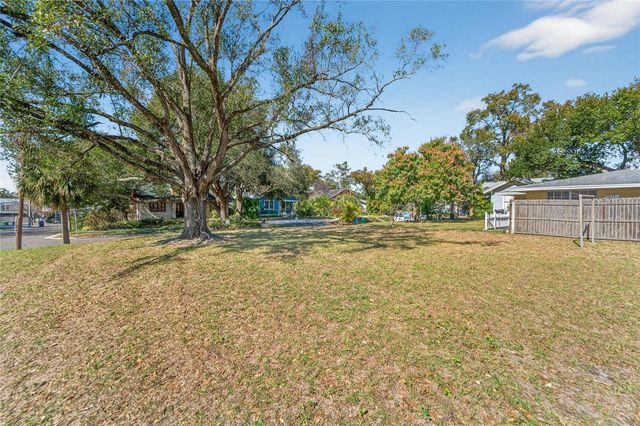 206 E FRIERSON AVENUE, Tampa, FL 33603