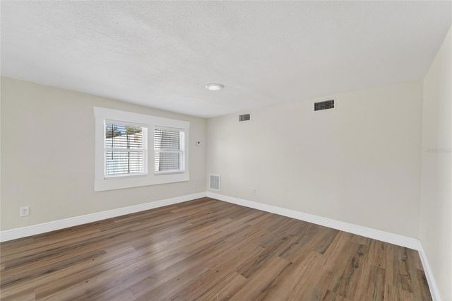 206 E FRIERSON AVENUE, Tampa, FL 33603