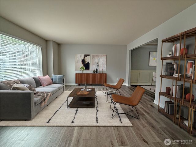 8412 NW Jeatran Place, Silverdale, WA 98383