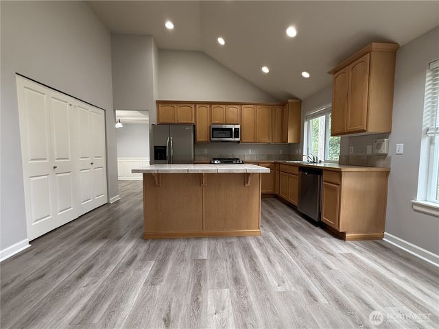 8412 NW Jeatran Place, Silverdale, WA 98383