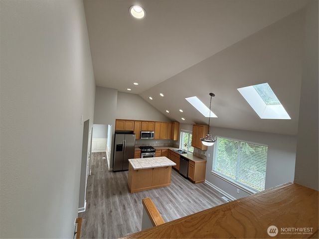 8412 NW Jeatran Place, Silverdale, WA 98383