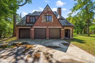1701 Balmoral Drive, Detroit, MI 48203
