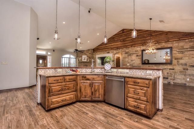 419 Spears Ranch RD, Jarrell, TX 76537