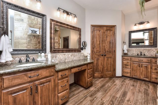 419 Spears Ranch RD, Jarrell, TX 76537