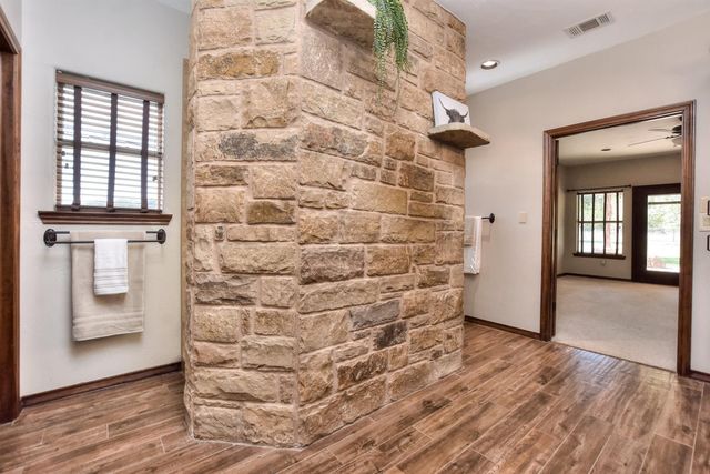 419 Spears Ranch RD, Jarrell, TX 76537