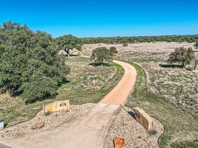 419 Spears Ranch RD, Jarrell, TX 76537