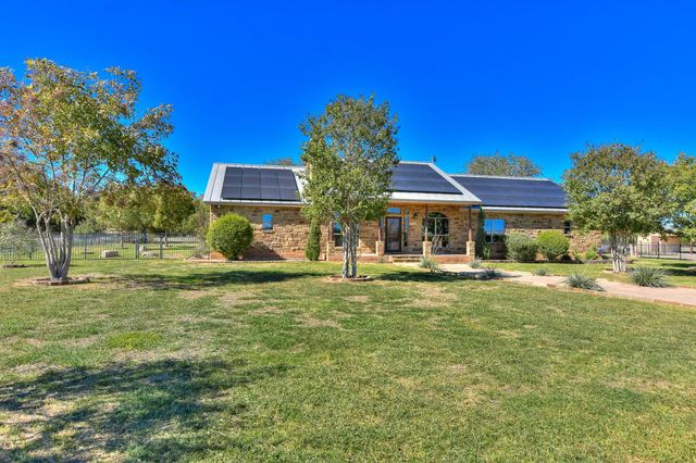 419 Spears Ranch RD, Jarrell, TX 76537