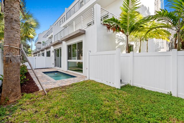 11 SE 11th Avenue, Fort Lauderdale, FL 33301