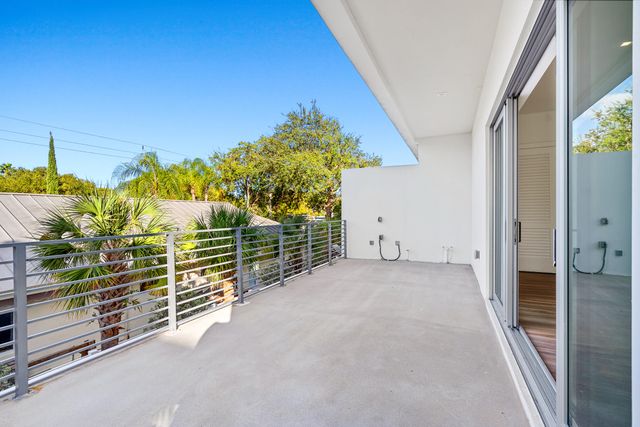 11 SE 11th Avenue, Fort Lauderdale, FL 33301