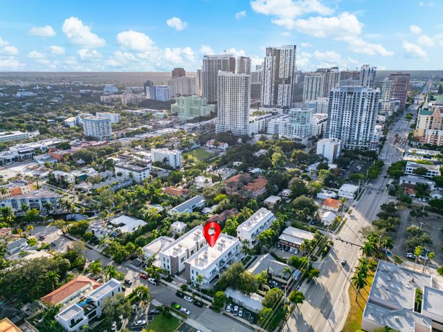 11 SE 11th Avenue, Fort Lauderdale, FL 33301