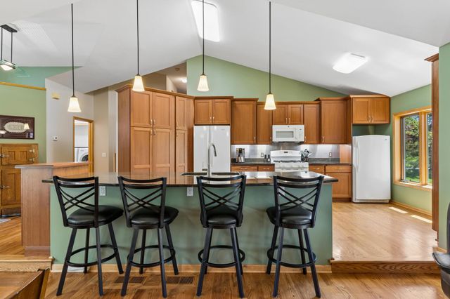 8991 Montegue Terrace, Brooklyn Park, MN 55443