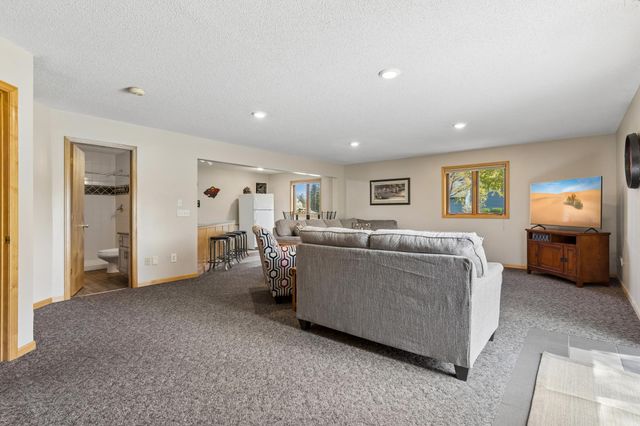 8991 Montegue Terrace, Brooklyn Park, MN 55443