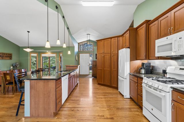 8991 Montegue Terrace, Brooklyn Park, MN 55443