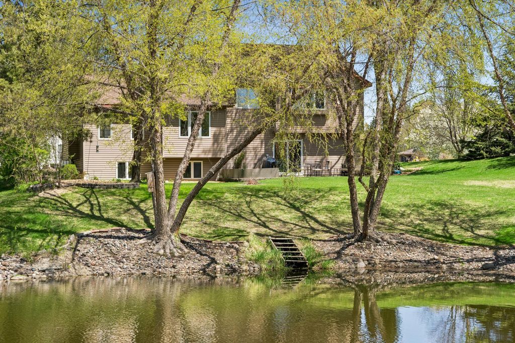 8991 Montegue Terrace, Brooklyn Park, MN 55443
