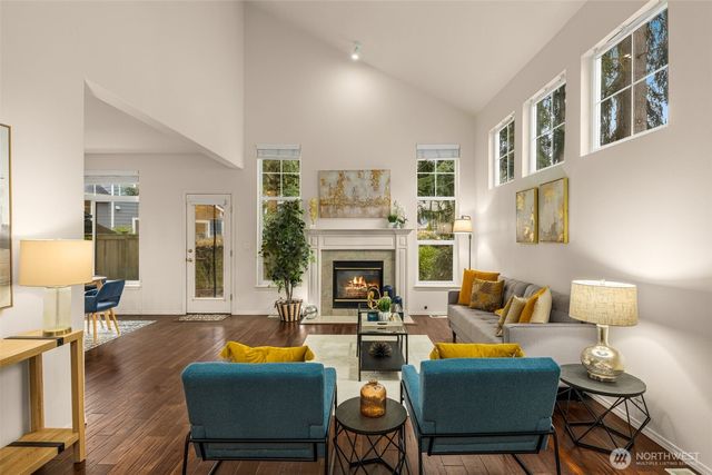 18391 NE 97th Court, Redmond, WA 98052