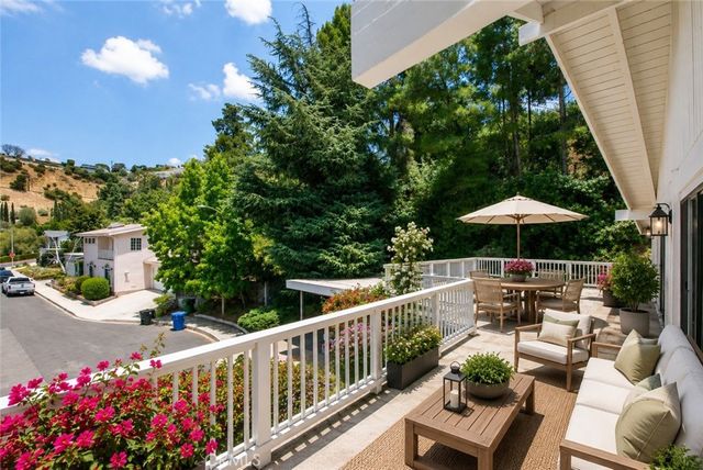 3102 Dona Sofia, Studio City, CA 91604