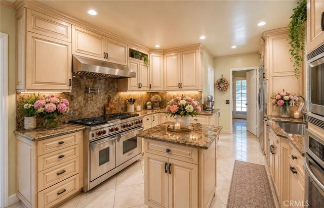 3102 Dona Sofia, Studio City, CA 91604