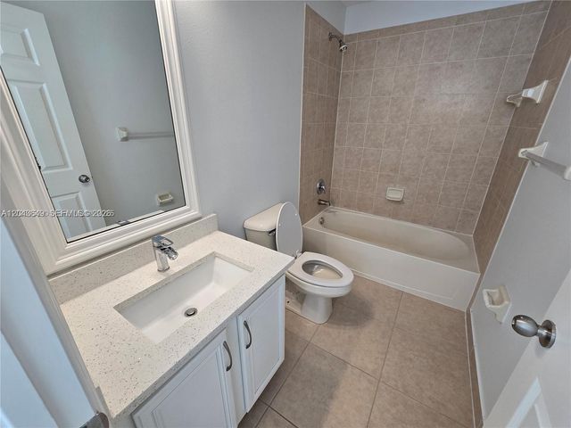 4670 SE Graham Dr, Stuart, FL 34997