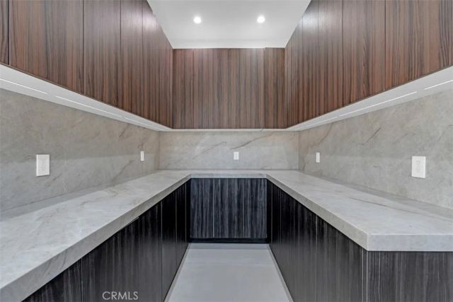 13016 Chandler, Sherman Oaks, CA 91401