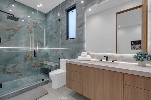 13016 Chandler, Sherman Oaks, CA 91401