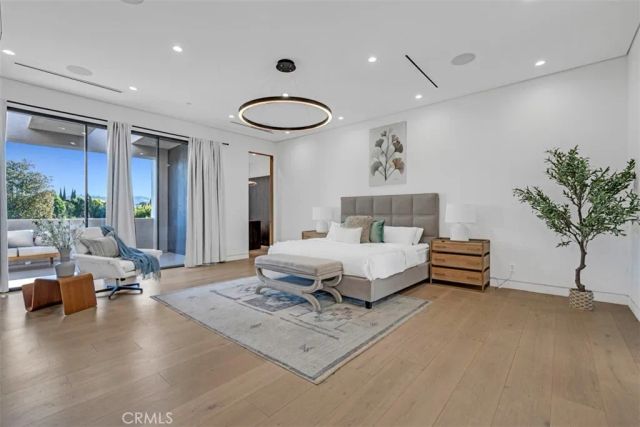 13016 Chandler, Sherman Oaks, CA 91401