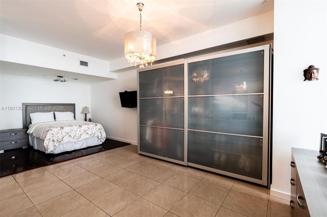 725 NE 22nd St 9E, Miami, FL 33137