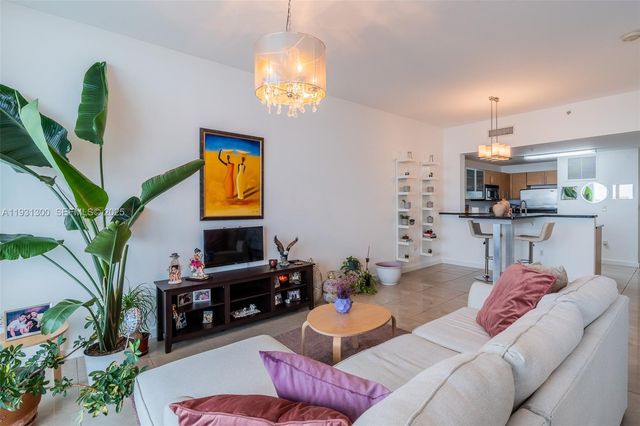 725 NE 22nd St 9E, Miami, FL 33137