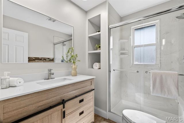 117 Old Oaks Drive, Ballwin, MO 63011