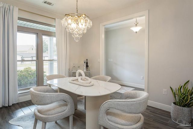 1018 Villa Venyce Ct, Gulf Breeze, FL 32563