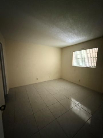 10270 NW 35th St 34, Coral Springs, FL 33065