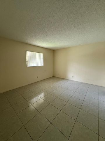 10270 NW 35th St 34, Coral Springs, FL 33065