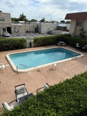 10270 NW 35th St 34, Coral Springs, FL 33065