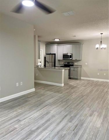 3011 HEMINGWAY CIRCLE 3011, Haines City, FL 33844