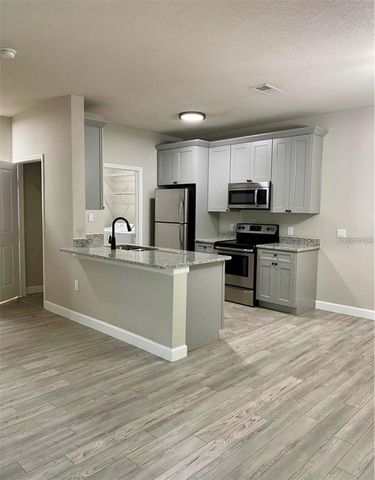 3011 HEMINGWAY CIRCLE 3011, Haines City, FL 33844