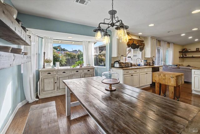 456 Marbella Ln, Vacaville, CA 95688