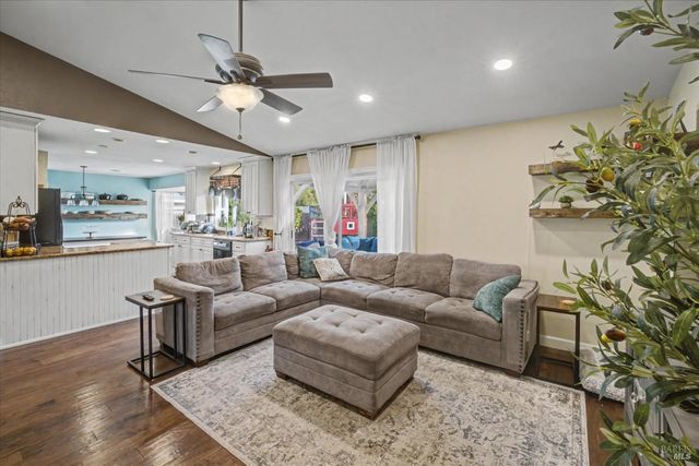 456 Marbella Ln, Vacaville, CA 95688