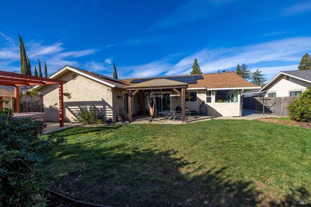 456 Marbella Ln, Vacaville, CA 95688