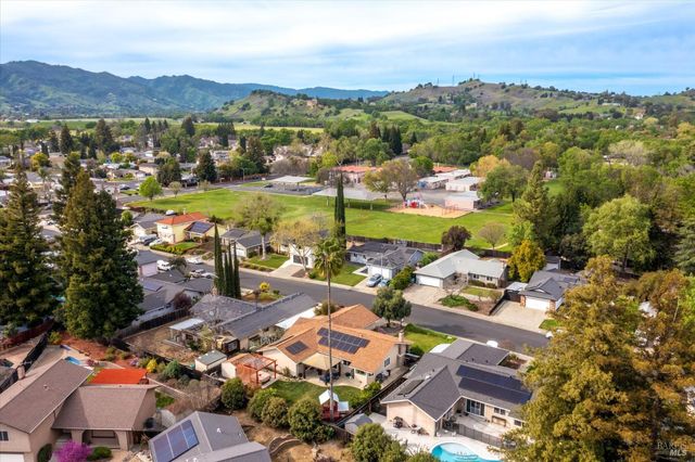 456 Marbella Ln, Vacaville, CA 95688