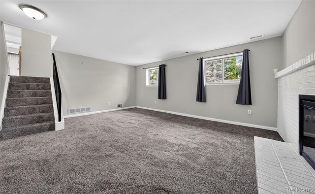 3703 Alderdale Drive, Sterling Heights, MI 48310