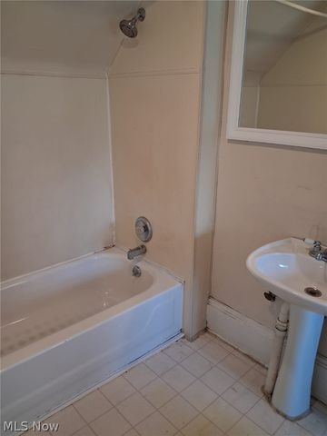 18658 Abby Avenue, Euclid, OH 44119