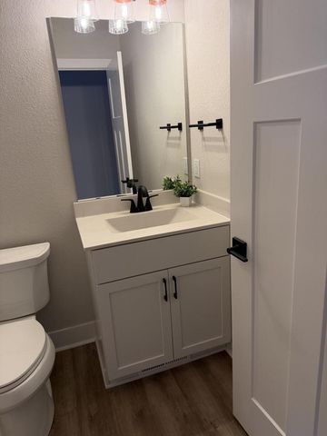 N50W19615 Tamarind WAY, Menomonee Falls, WI 53051