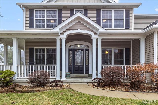 122 Courtfield Drive, O'fallon, MO 63366